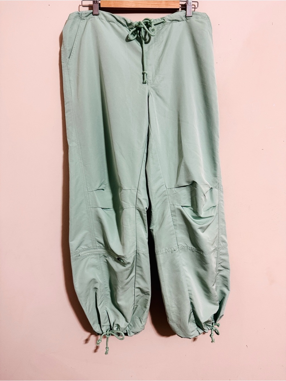 Free People Movememt Set Me Free Pants Light Green size XS Gorpcore Athleisure